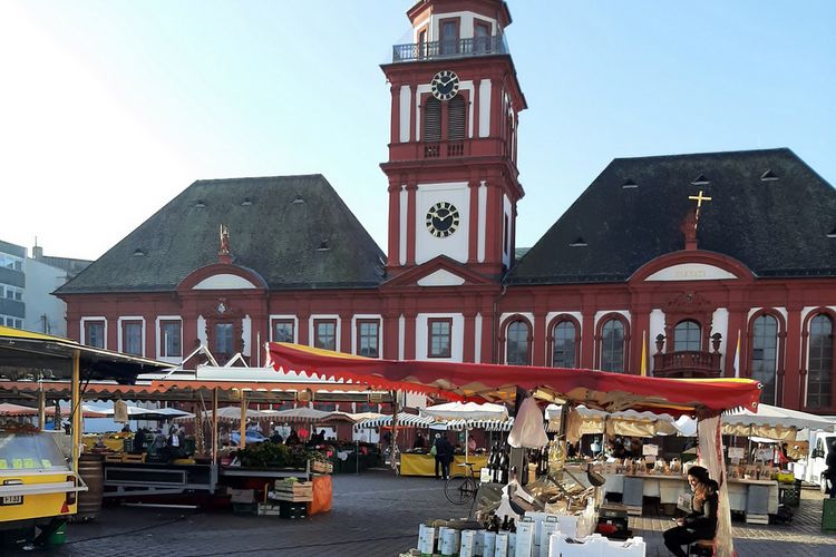 27 Markt Altes Rathaus